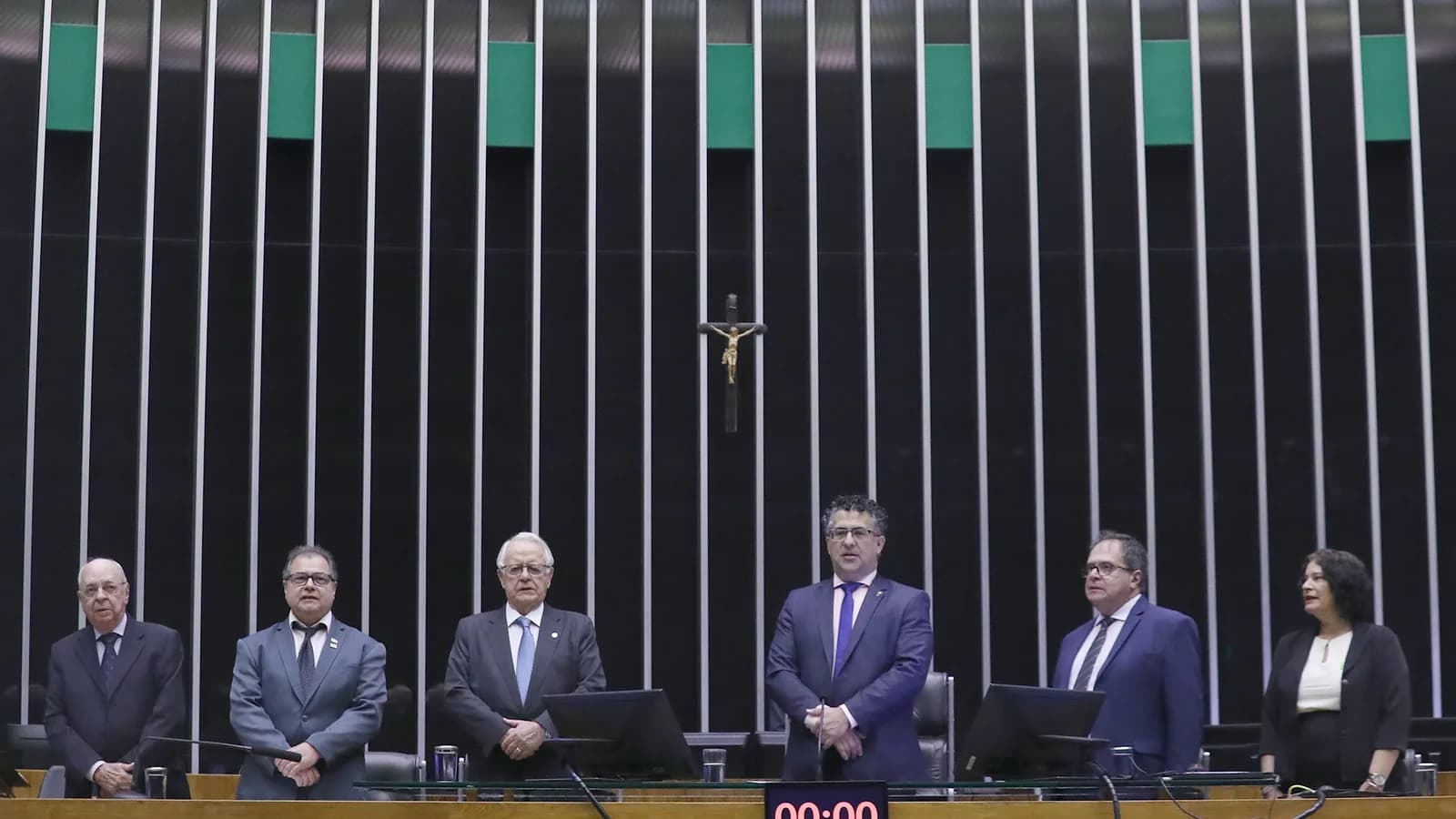 Sessão no plenário da Câmara dos Deputados em homenagem aos desenvolvedores da urna eletrônica