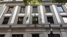 Fachada do prédio histórico da Bolsa de Mercadorias & Futuros, sede da B3, em São Paulo