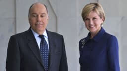 Mauro Vieira e a então chanceler australiana Julie Bishop em encontro de 2015; foto de arquivo, sem relação com a viagem atual à Ásia.