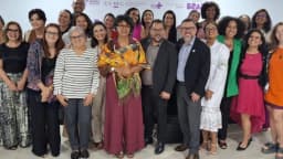 Grupo de profissionais da área da saúde reunido em evento do Ministério da Saúde sobre reforço da enfermagem no SUS, foto de arquivo ilustrativa