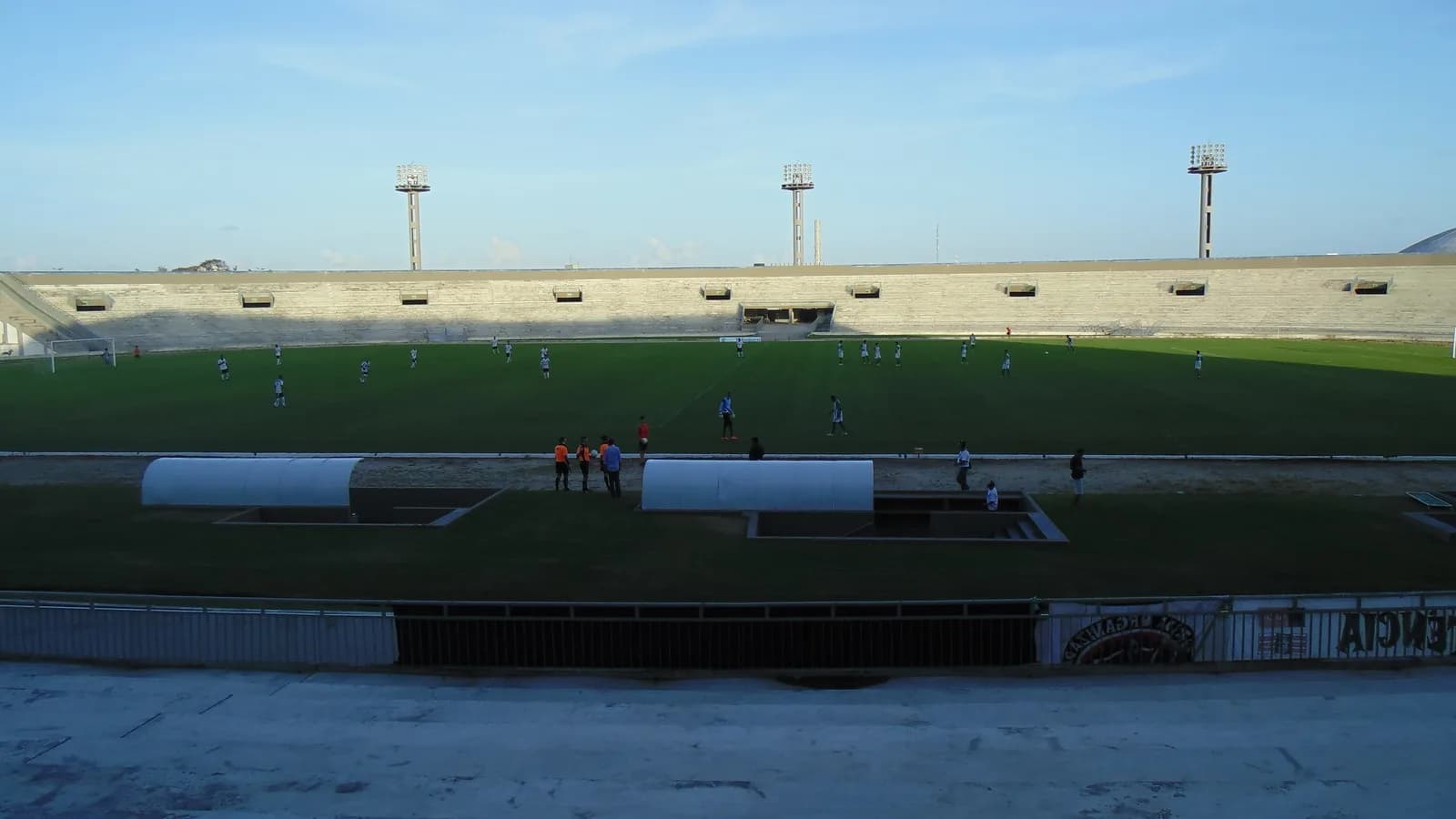 Estádio Almeidão, em João Pessoa, com torcida do Botafogo-PB nas arquibancadas em foto de arquivo do clube