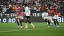 Torcida do Corinthians lotada na Neo Química Arena durante comemoração de gol (imagem de arquivo)