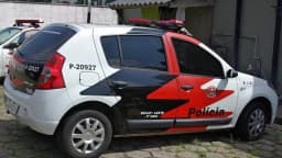 Viatura da Polícia Civil de São Paulo estacionada em via pública