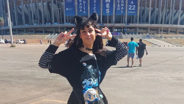 Jovem fantasiada em evento de tecnologia e games da Campus Party