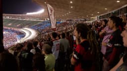 Torcedores do Flamengo acompanham partida contra o Palmeiras no Maracana, em foto de arquivo