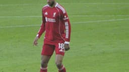 Cody Gakpo, atacante da Holanda, em campo durante partida