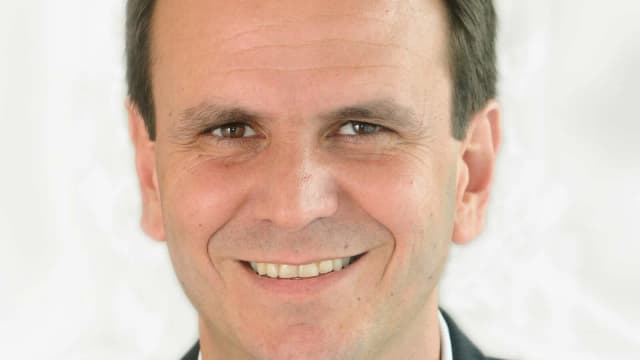 Retrato oficial de Eduardo Paes, candidato ao governo do Rio de Janeiro