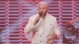 Belo, cantor e mentor do grupo de Pagode no reality, se apresenta em show (foto de arquivo)