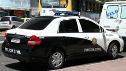 Viatura da Delegacia do Consumidor (Decon) da Polícia Civil em operação