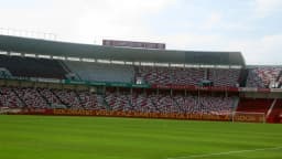 Estádio Beira-Rio, do Internacional, visto de fora, em Porto Alegre