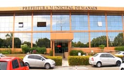 Fachada da sede da Prefeitura Municipal de Manaus