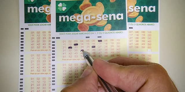 Imagem ilustrativa: Mega-Sena sorteia prêmio de R$ 20 milhões neste sábado — Assuntos: Mega-Sena, ccnurso 3.030, Loterias Caixa