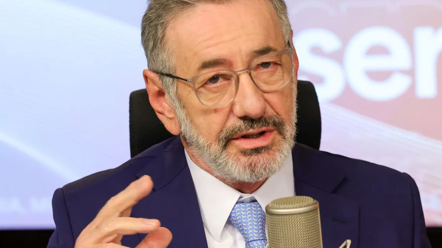 O ministro do Desenvolvimento, Indústria, Comércio e Serviços, Márcio Elias Rosa, durante entrevista