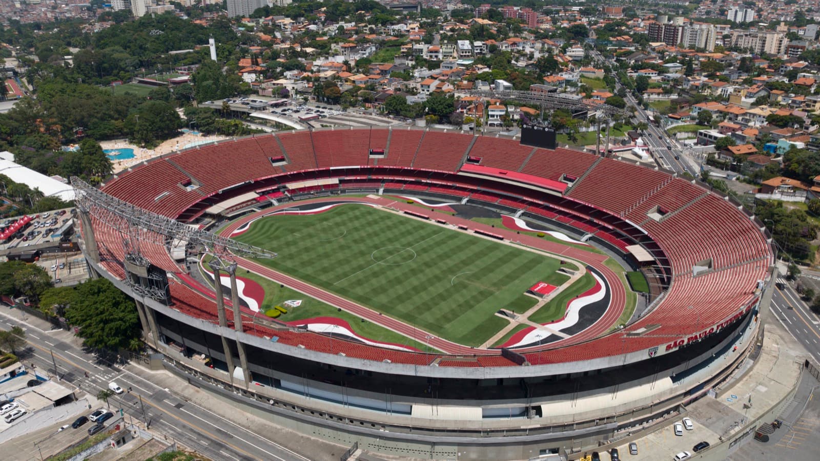 Vista aérea do estádio do São Paulo Futebol Clube, o MorumBIS, em foto de arquivo anterior à reforma