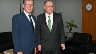 O vice-presidente Geraldo Alckmin recebe o senador Laércio Oliveira em Brasília