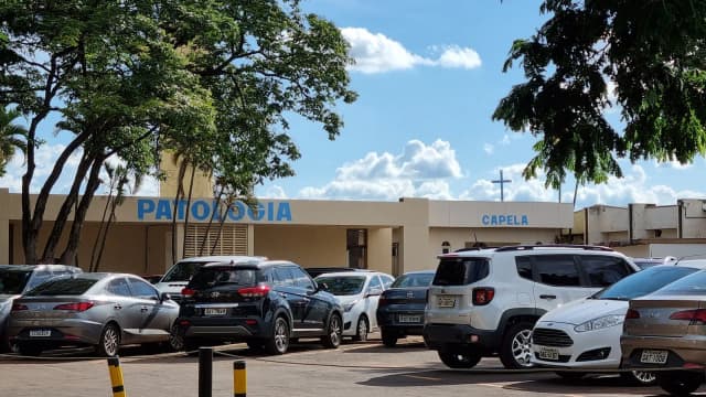 Fachada do Hospital Universitário da UFMS, em Campo Grande