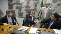 José Medeiros, então senador, ao lado do então deputado Jair Bolsonaro e do senador Magno Malta em reunião no Senado, em registro de 2018