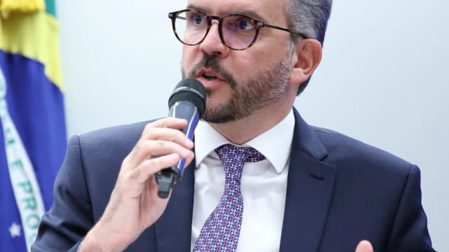 Ministro Tomé França discursa em audiência pública na Câmara dos Deputados