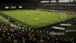 Estádio El Campín lotado, em Bogotá, onde o BTS se apresenta nesta sexta e sábado