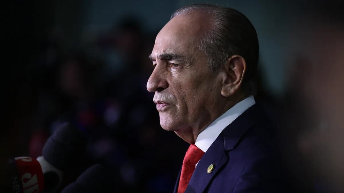 Senador Marcelo Castro (MDB-PI) em coletiva de imprensa