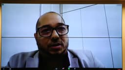 Participante de audiência pública sobre engajamento eleitoral, em videoconferência na Câmara dos Deputados