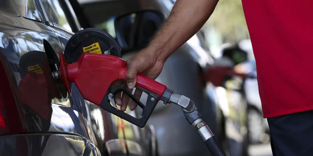 Governo adia reunião que pode aumentar etanol na gasolina para 32% — Assuntos: Combustíveis, gasolina, Etanol, CNPE