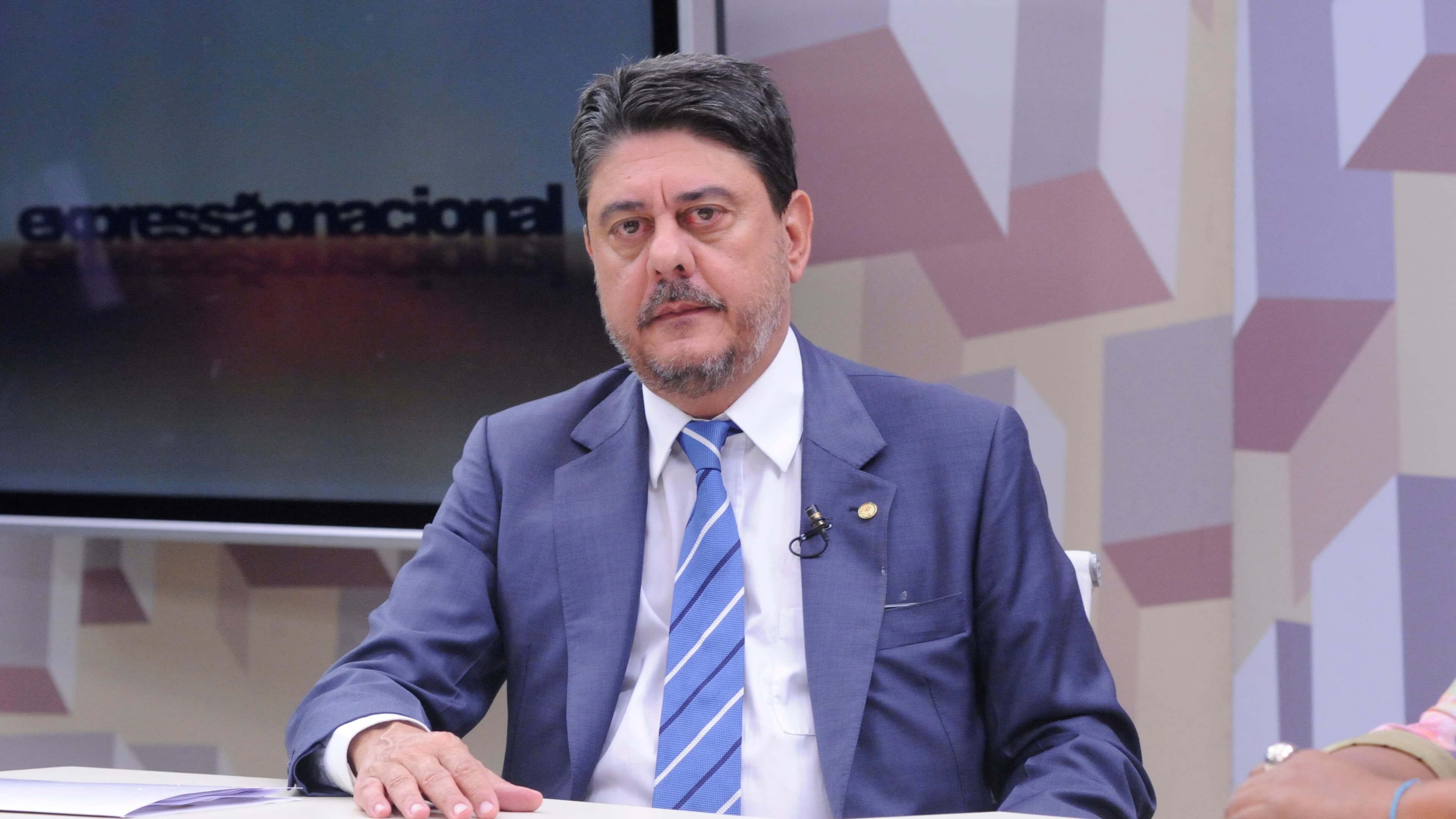 Wadih Damous, atual presidente da ANS, em entrevista; foto de arquivo de 2017, quando era deputado federal