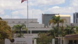 Fachada da Embaixada dos Estados Unidos em Brasília