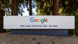 Placa do Google em Mountain View em foto de arquivo