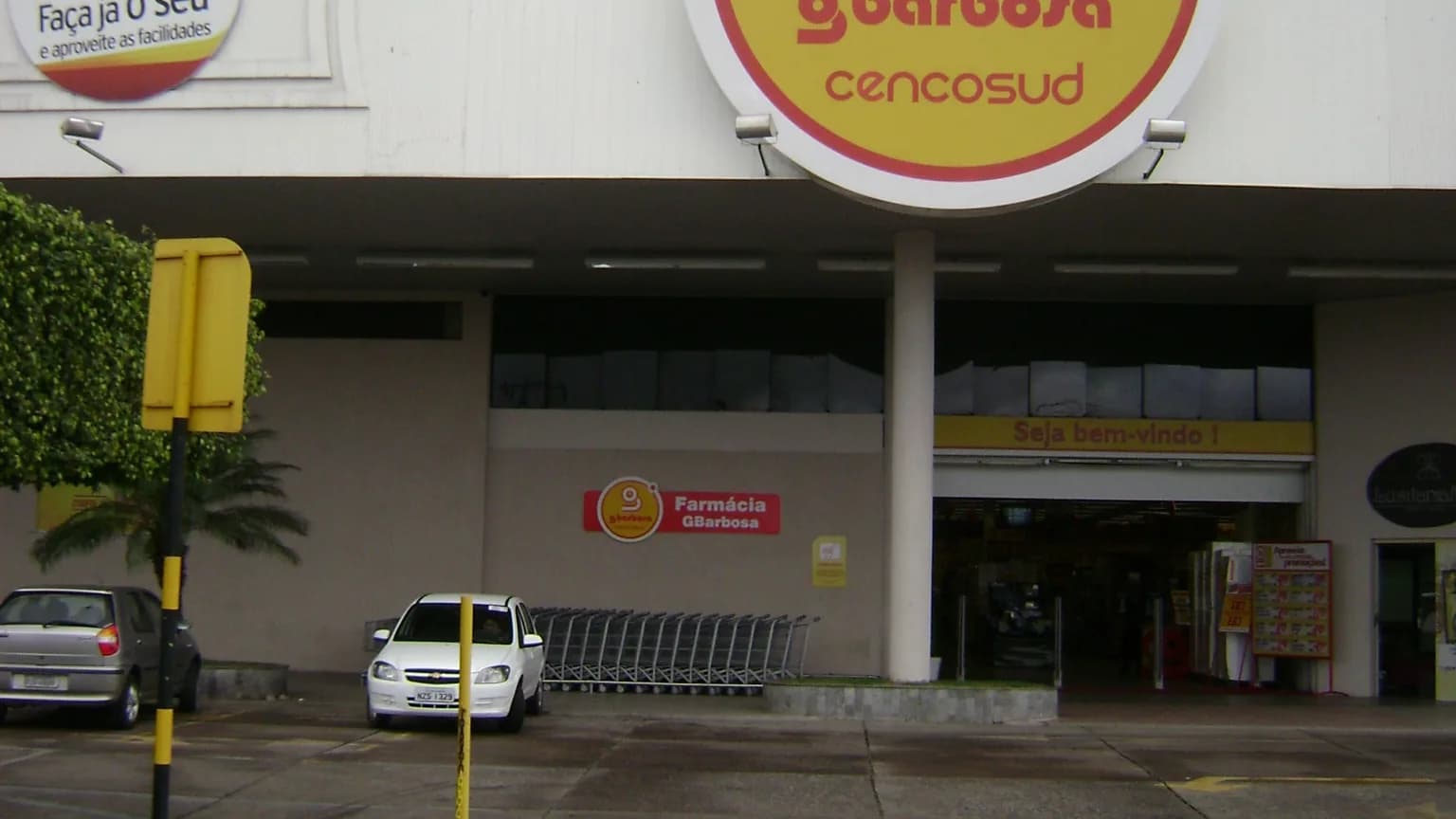 Fachada de supermercado
