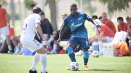 Malcom em ação durante partida pelo Zenit São Petersburgo