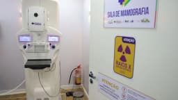 Sala de mamografia em unidade de saúde