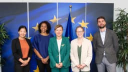 Representantes da OpenAI durante visita à Comissão Europeia, em foto de arquivo