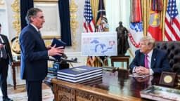 Donald Trump em reunião no Salão Oval da Casa Branca (foto de arquivo)