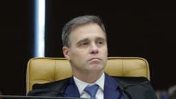Ministro André Mendonça durante sessão plenária no Supremo Tribunal Federal (foto de arquivo)