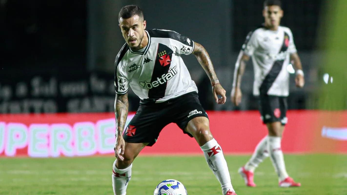 Jogador do Vasco da Gama em ação durante partida (foto de arquivo)