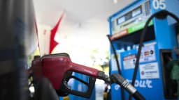 Bomba de combustível em posto no Brasil