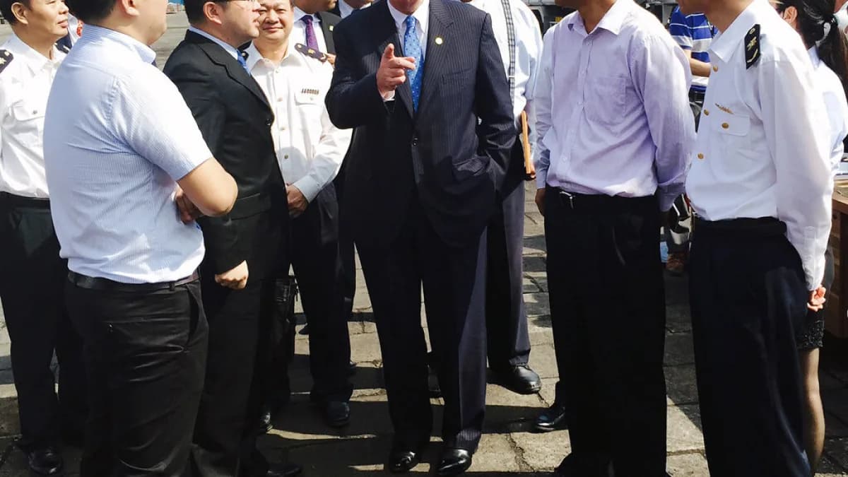 Delegação de autoridades agrícolas dos Estados Unidos conversa com representantes chineses em visita institucional (foto de arquivo)