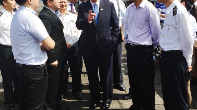 Delegação de autoridades agrícolas dos Estados Unidos conversa com representantes chineses em visita institucional (foto de arquivo)