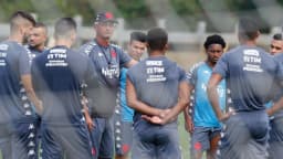 Jogadores do Vasco da Gama reunidos em treino, foto de arquivo