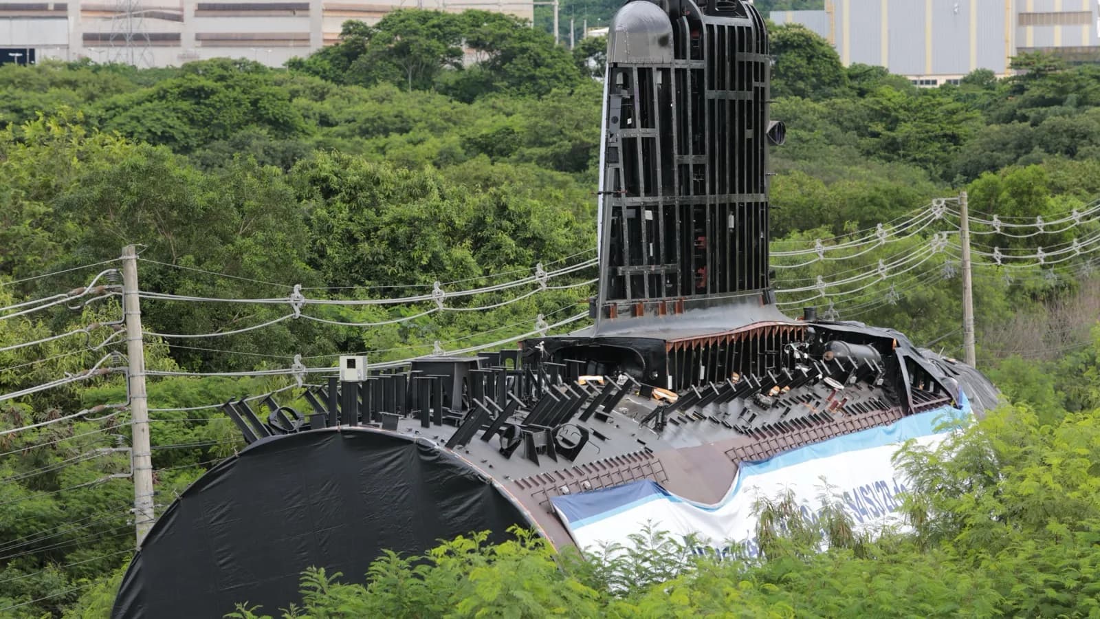 Casco de submarino do programa Prosub da Marinha em construção no estaleiro de Itaguaí (RJ)