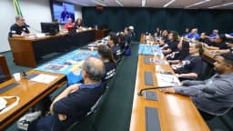 Trabalhadores do Grupo Hospitalar Conceição em audiência pública na Câmara dos Deputados