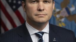 Retrato oficial de Pete Hegseth, secretário de Defesa dos Estados Unidos