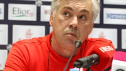 Carlo Ancelotti em entrevista coletiva (foto de arquivo)