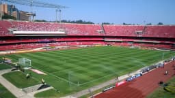 Vista aérea do estádio Morumbis, do São Paulo, com torcida nas arquibancadas
