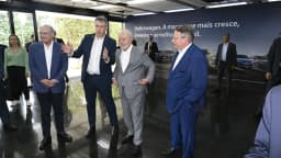 Autoridades e executivos visitam fábrica da Volkswagen em São Bernardo do Campo, foto de arquivo