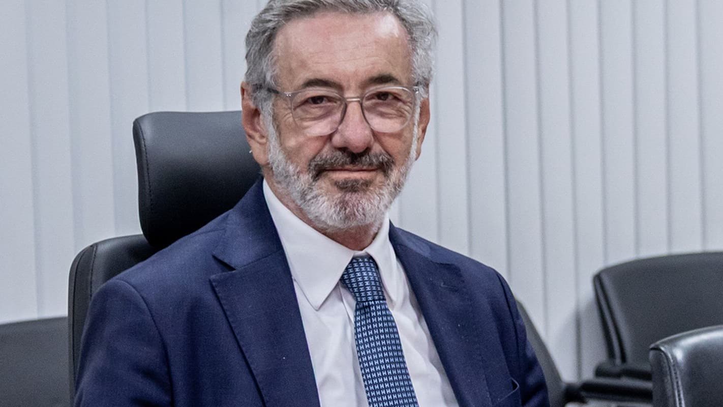 Ministro Márcio Elias Rosa, do Desenvolvimento, Indústria e Comércio, em foto de arquivo de abril de 2026