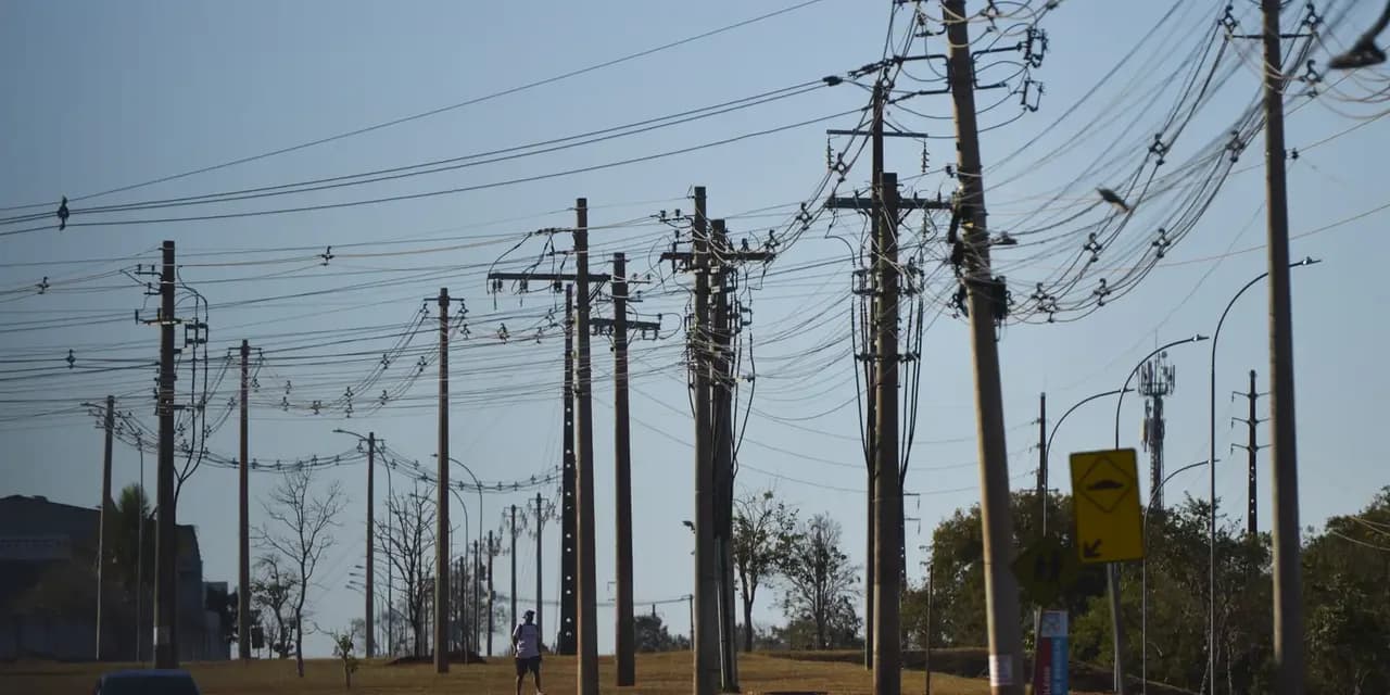 Imagem ilustrativa: Número de acidentes com a rede elétrica cresceu no Brasil em 2025 — Assuntos: ABRADEE, Energia Elétrica, Distribuidoras de Energia
