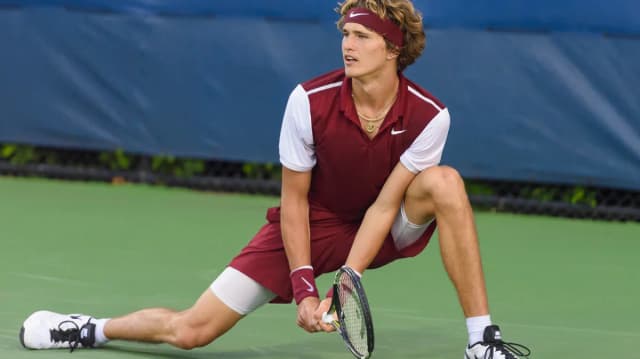 Alexander Zverev em quadra durante partida, foto de arquivo