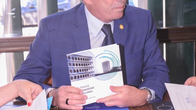 O ministro Vital do Rêgo, presidente do TCU, durante reunião de trabalho